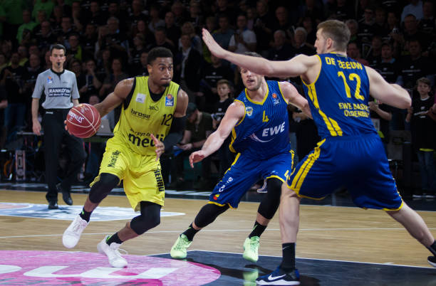 以卓越表现 以卓越表现