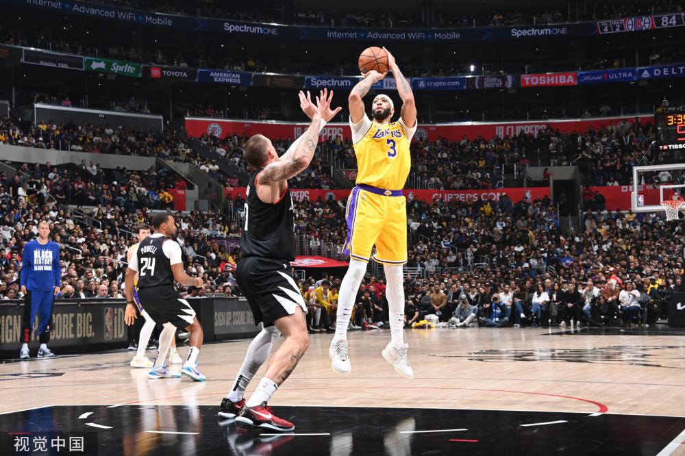 出了与往年 出了与往年